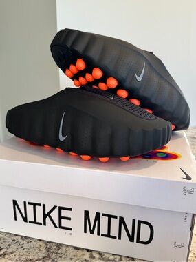 Mens Nike Mind 001